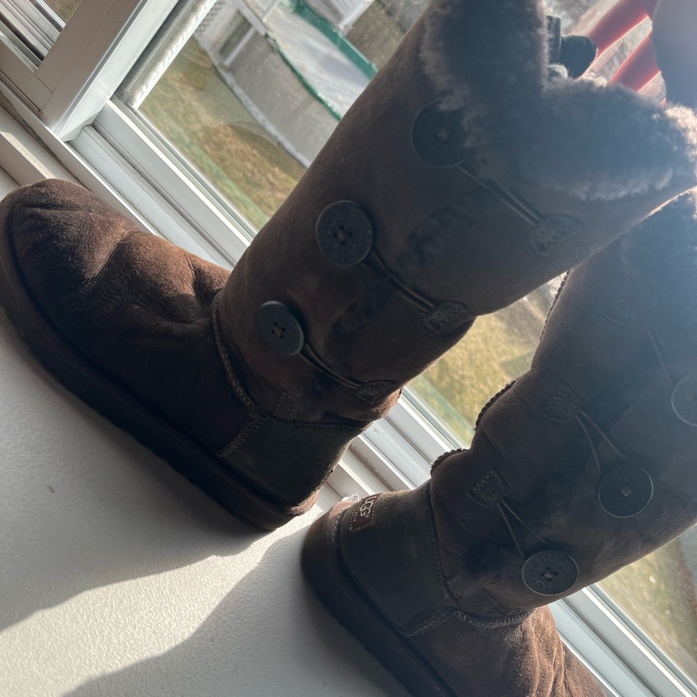 Ugg Bailey Button